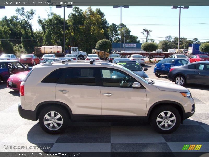 White Sand Beige / Beige 2012 Kia Sorento LX