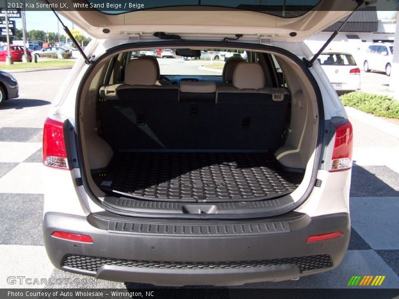 White Sand Beige / Beige 2012 Kia Sorento LX