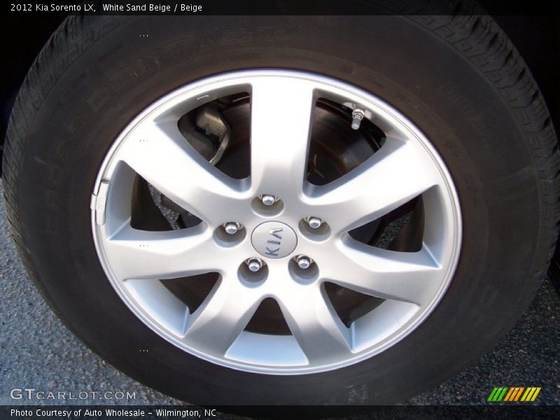 White Sand Beige / Beige 2012 Kia Sorento LX