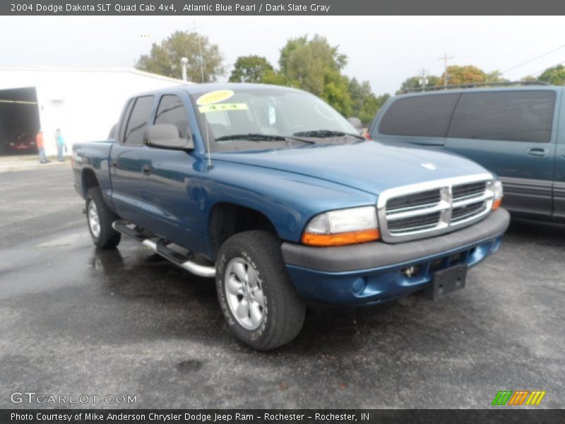 Atlantic Blue Pearl / Dark Slate Gray 2004 Dodge Dakota SLT Quad Cab 4x4