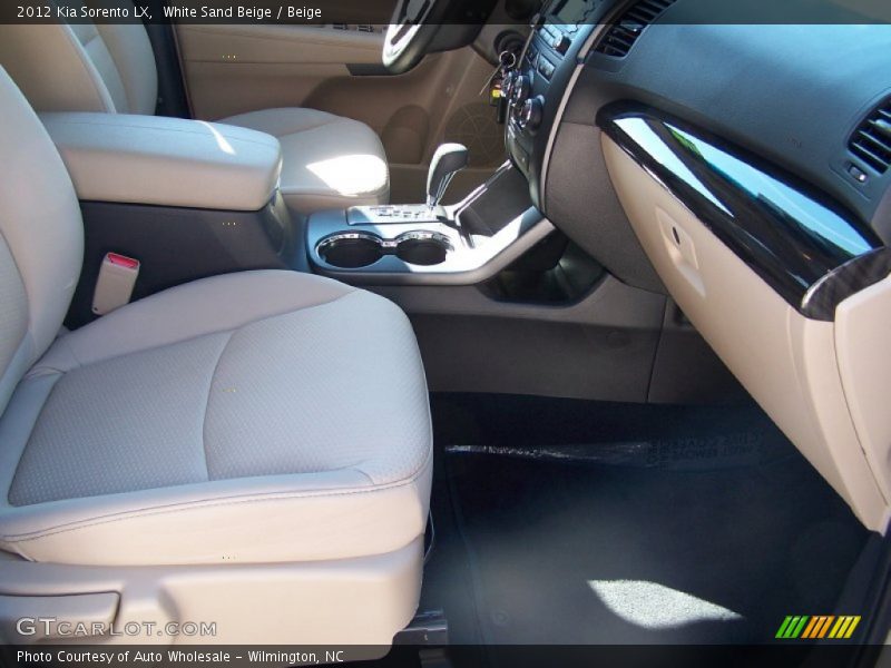 White Sand Beige / Beige 2012 Kia Sorento LX