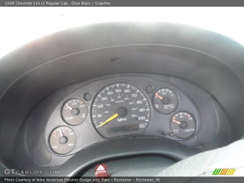 Onyx Black / Graphite 1998 Chevrolet S10 LS Regular Cab