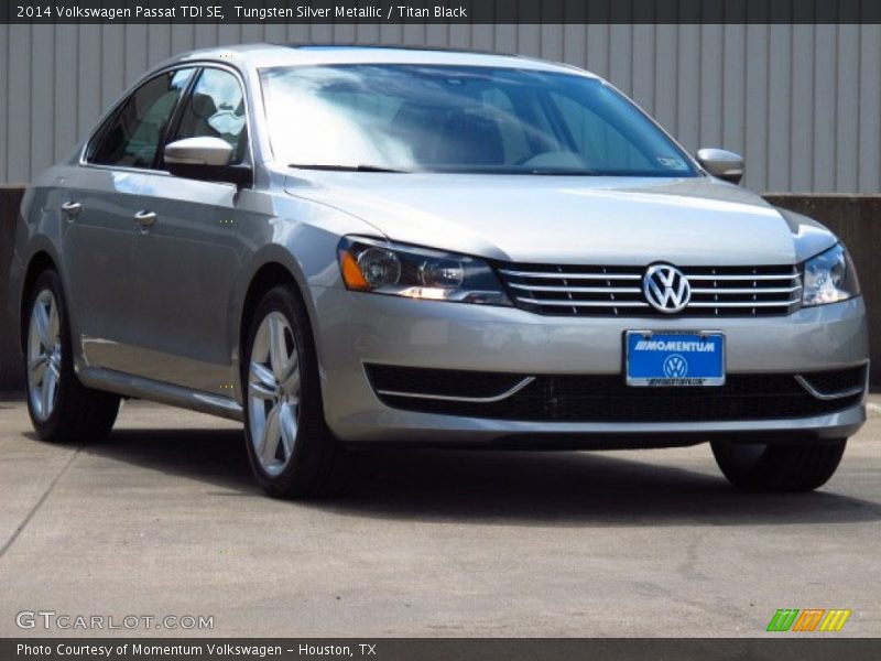 Tungsten Silver Metallic / Titan Black 2014 Volkswagen Passat TDI SE