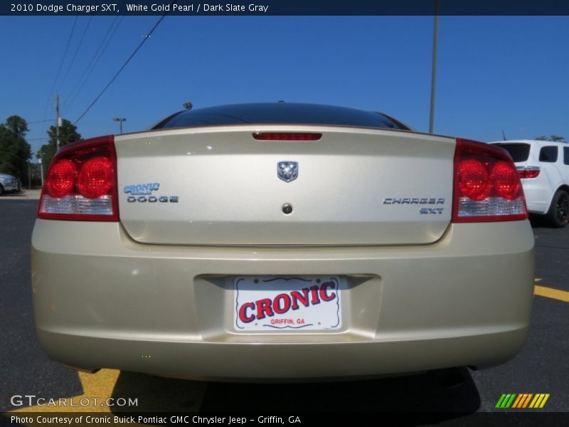 White Gold Pearl / Dark Slate Gray 2010 Dodge Charger SXT