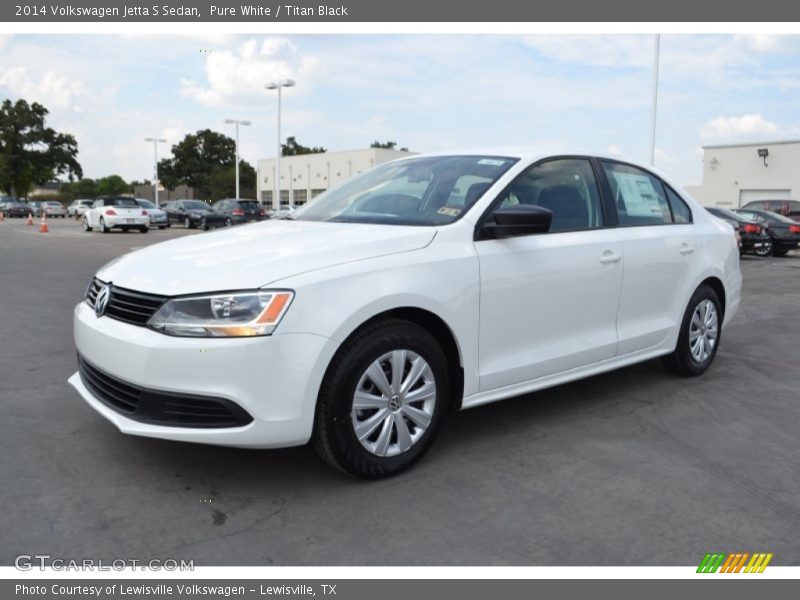Front 3/4 View of 2014 Jetta S Sedan