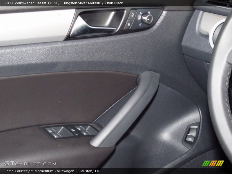 Tungsten Silver Metallic / Titan Black 2014 Volkswagen Passat TDI SE