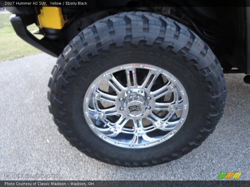Yellow / Ebony Black 2007 Hummer H2 SUV