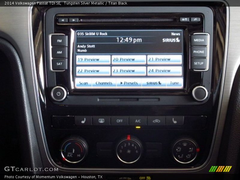 Tungsten Silver Metallic / Titan Black 2014 Volkswagen Passat TDI SE
