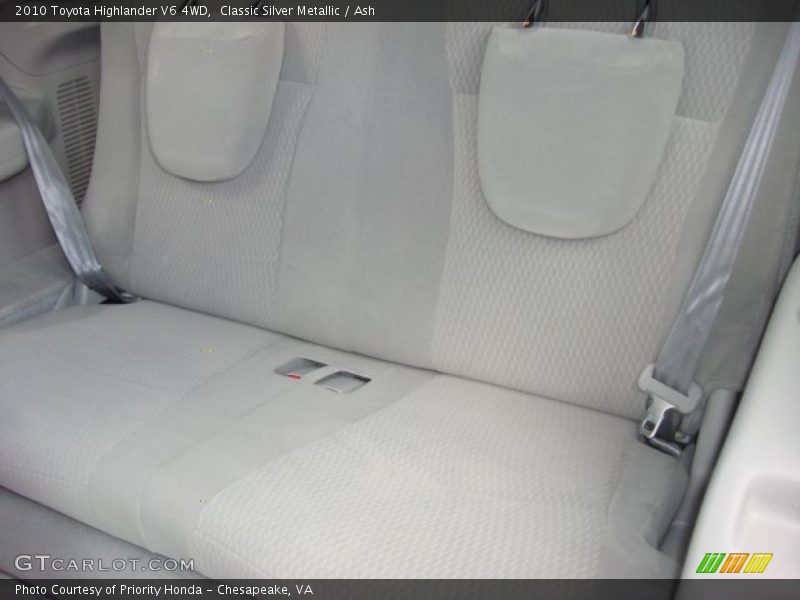 Classic Silver Metallic / Ash 2010 Toyota Highlander V6 4WD