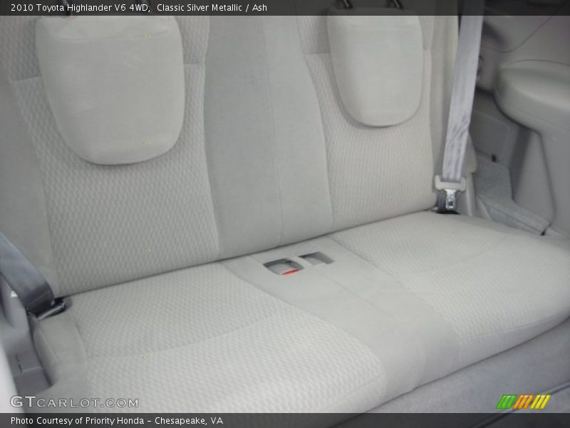 Classic Silver Metallic / Ash 2010 Toyota Highlander V6 4WD