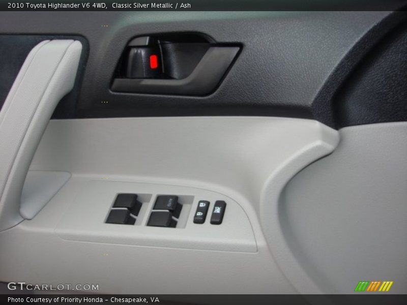Classic Silver Metallic / Ash 2010 Toyota Highlander V6 4WD