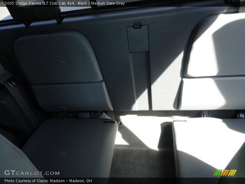 Black / Medium Slate Gray 2005 Dodge Dakota SLT Club Cab 4x4