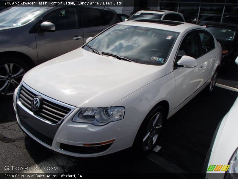 Candy White / Deep Black 2009 Volkswagen Passat Komfort Sedan