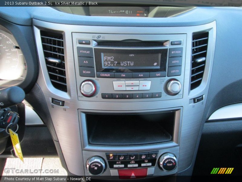 Ice Silver Metallic / Black 2013 Subaru Outback 2.5i