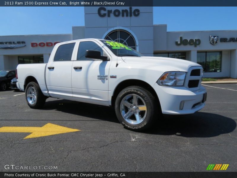 Bright White / Black/Diesel Gray 2013 Ram 1500 Express Crew Cab