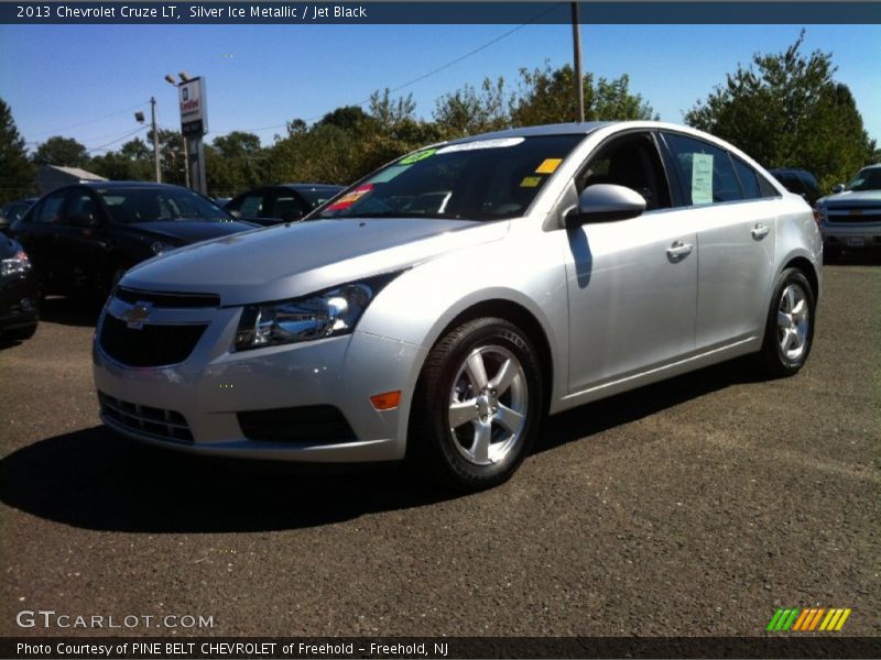 Silver Ice Metallic / Jet Black 2013 Chevrolet Cruze LT