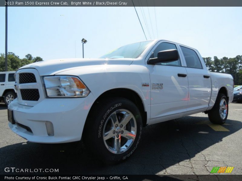 Bright White / Black/Diesel Gray 2013 Ram 1500 Express Crew Cab