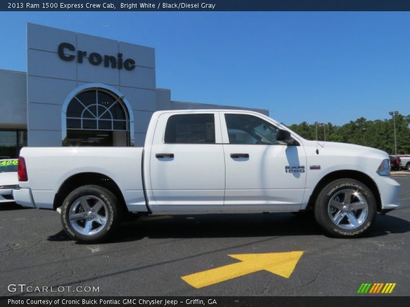 Bright White / Black/Diesel Gray 2013 Ram 1500 Express Crew Cab