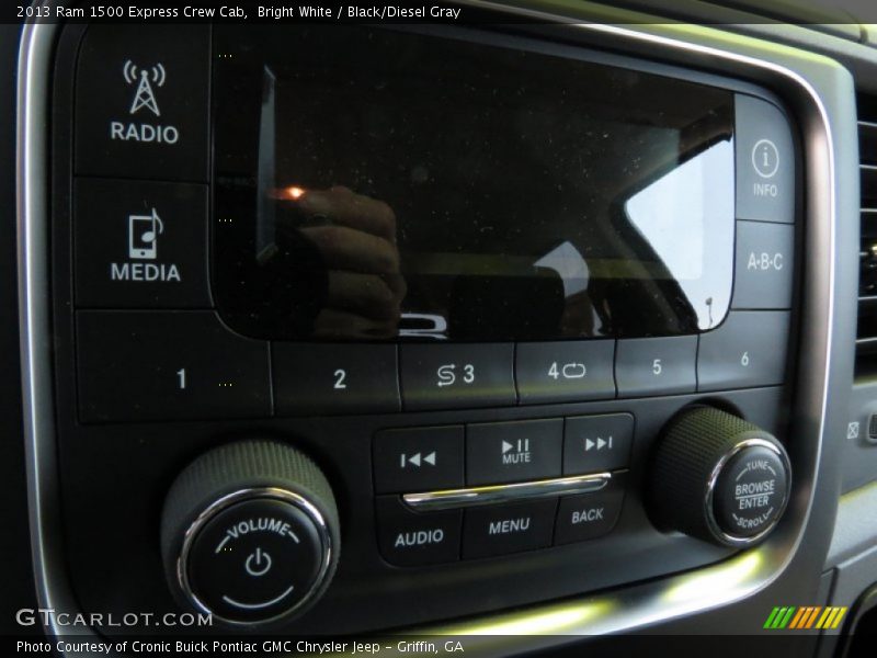 Bright White / Black/Diesel Gray 2013 Ram 1500 Express Crew Cab