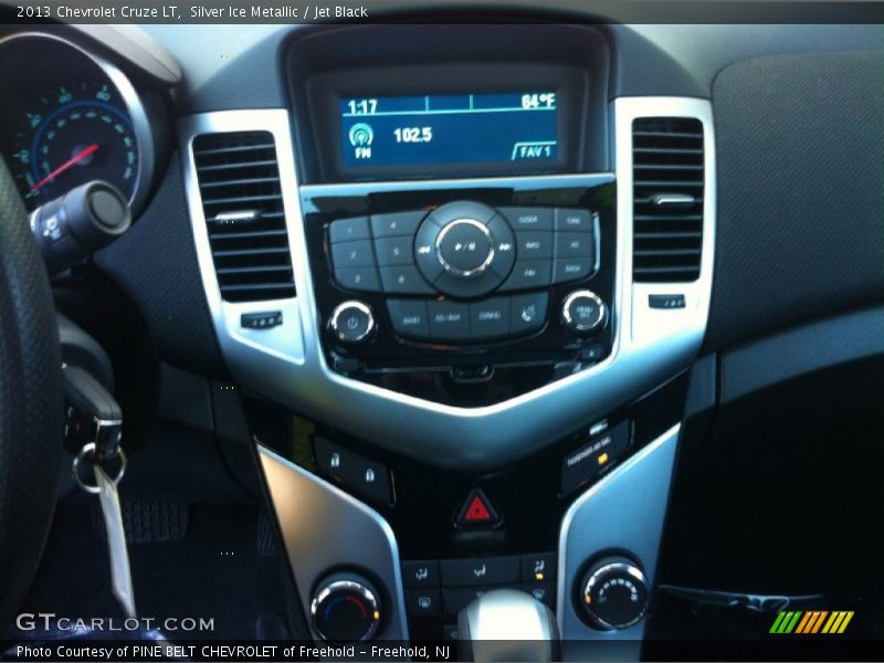Silver Ice Metallic / Jet Black 2013 Chevrolet Cruze LT