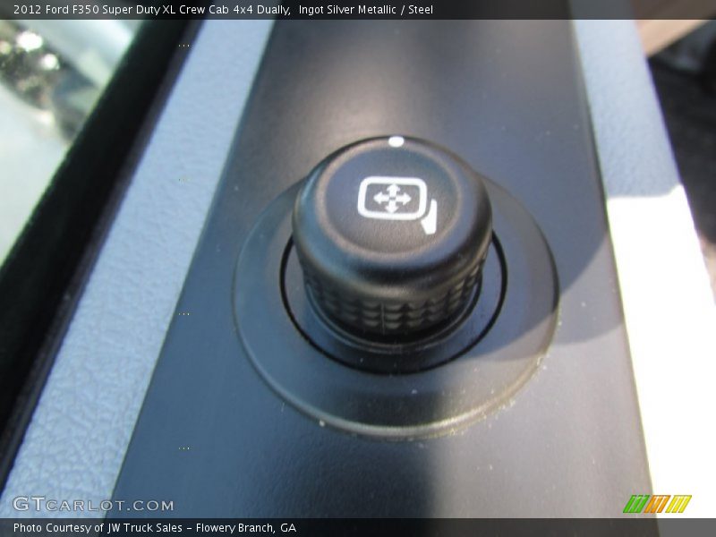 Controls of 2012 F350 Super Duty XL Crew Cab 4x4 Dually