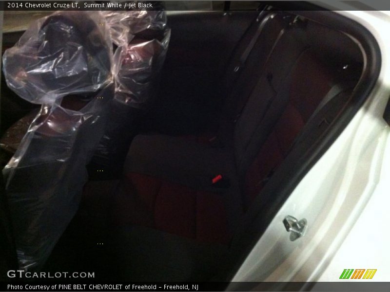 Summit White / Jet Black 2014 Chevrolet Cruze LT