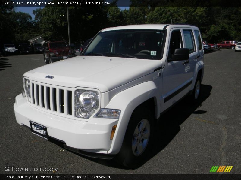 Bright White / Dark Slate Gray 2012 Jeep Liberty Sport 4x4