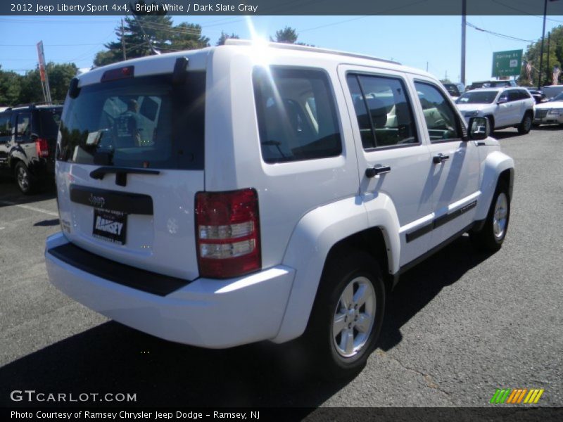 Bright White / Dark Slate Gray 2012 Jeep Liberty Sport 4x4