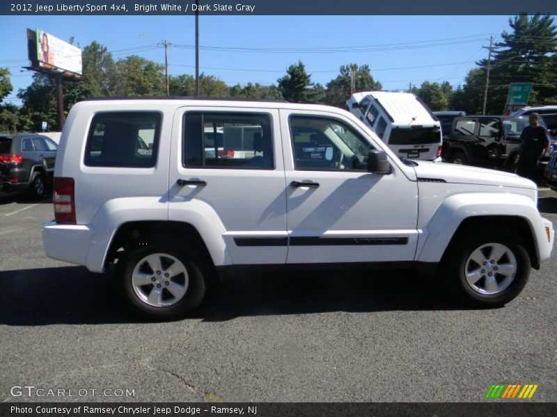 Bright White / Dark Slate Gray 2012 Jeep Liberty Sport 4x4