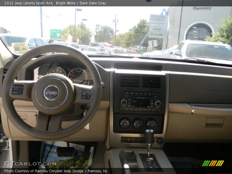Bright White / Dark Slate Gray 2012 Jeep Liberty Sport 4x4