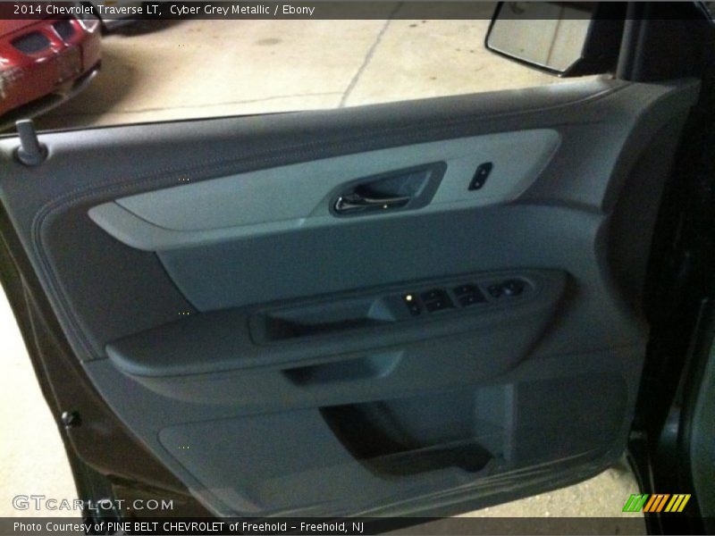 Cyber Grey Metallic / Ebony 2014 Chevrolet Traverse LT