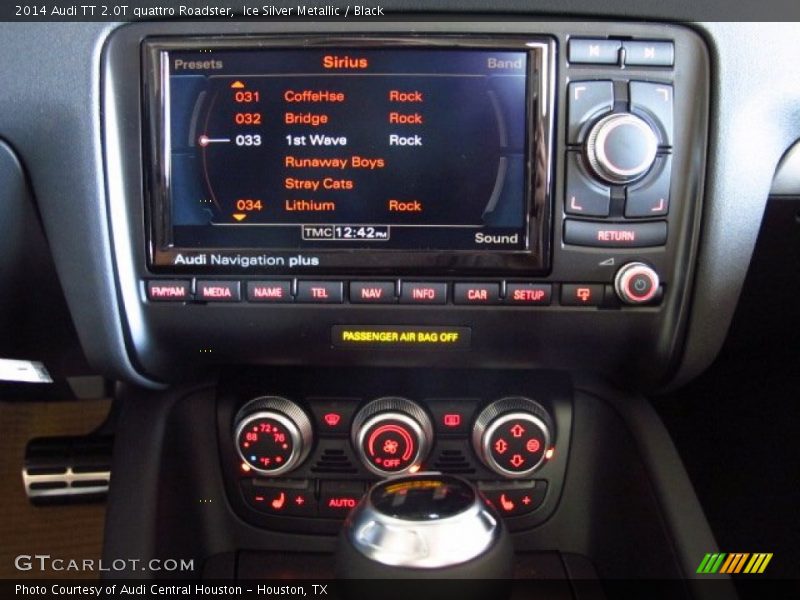 Controls of 2014 TT 2.0T quattro Roadster
