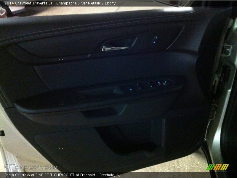 Champagne Silver Metallic / Ebony 2014 Chevrolet Traverse LT