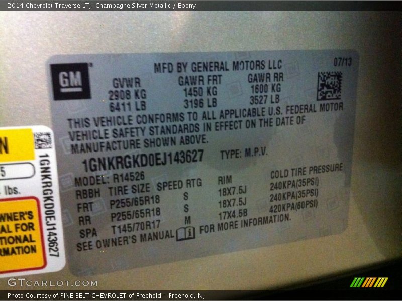 Champagne Silver Metallic / Ebony 2014 Chevrolet Traverse LT