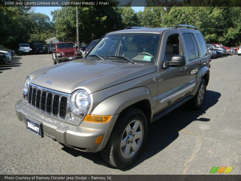 Light Khaki Metallic / Khaki 2006 Jeep Liberty Limited 4x4