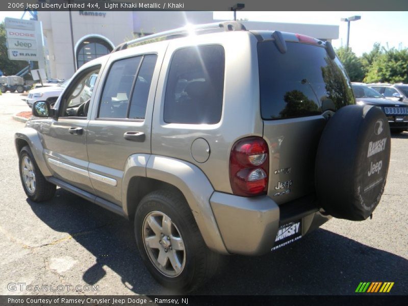 Light Khaki Metallic / Khaki 2006 Jeep Liberty Limited 4x4