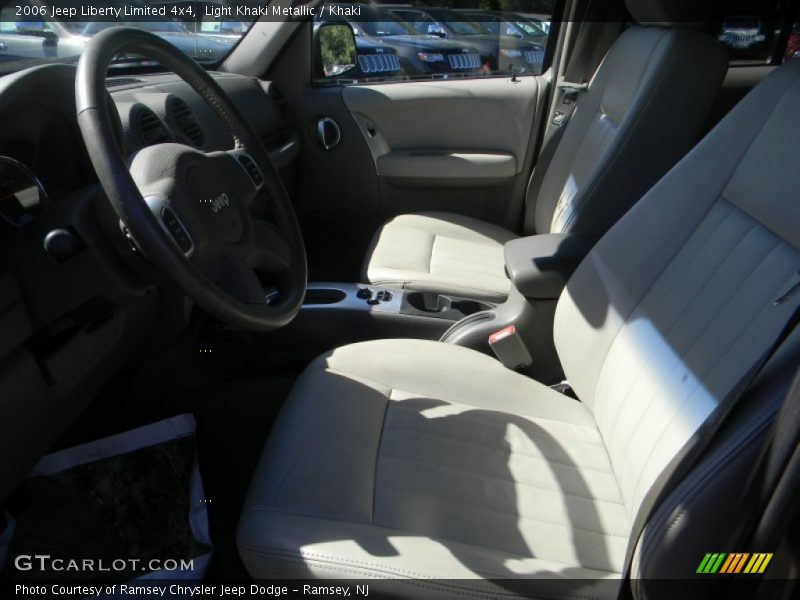 Light Khaki Metallic / Khaki 2006 Jeep Liberty Limited 4x4