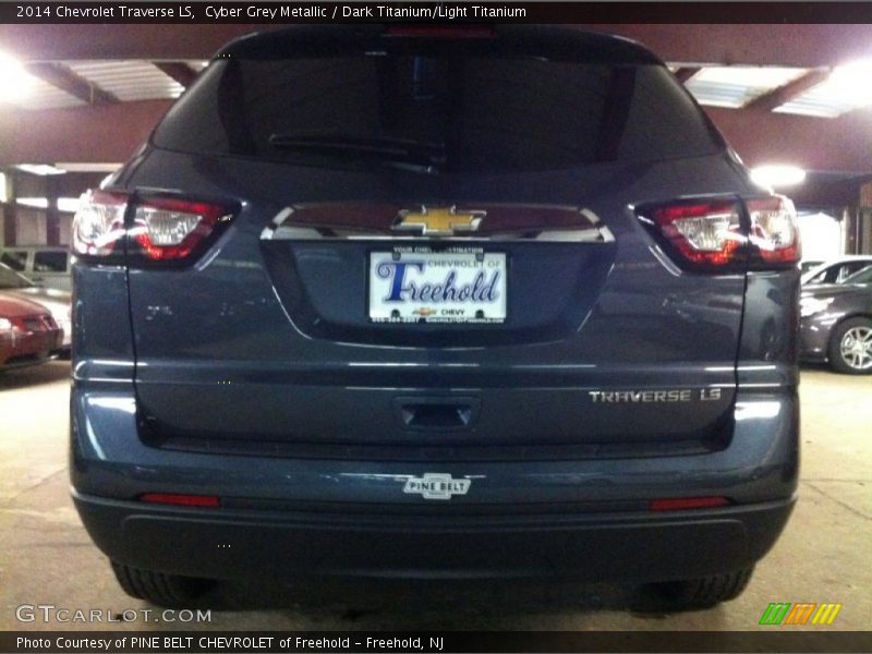 Cyber Grey Metallic / Dark Titanium/Light Titanium 2014 Chevrolet Traverse LS