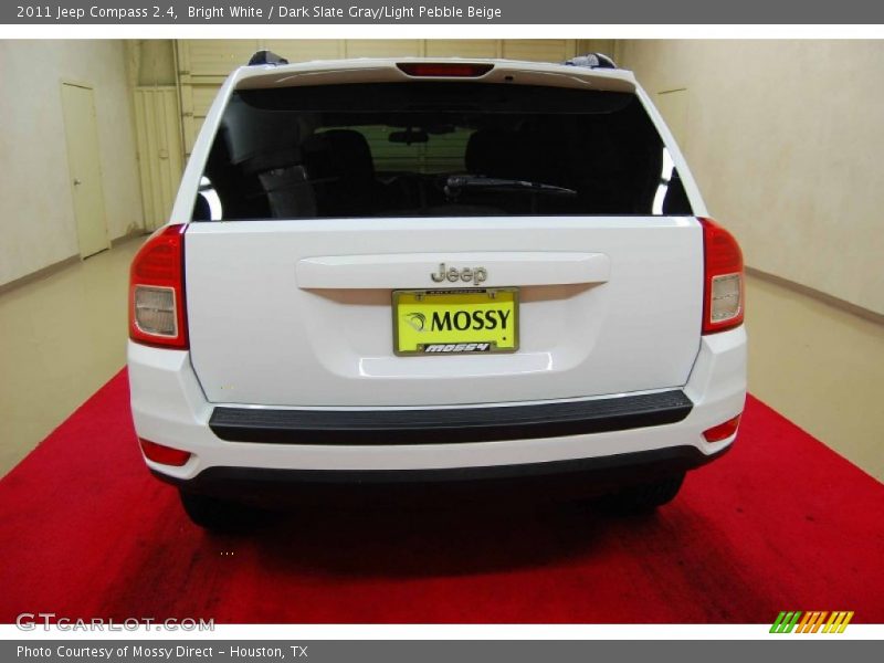 Bright White / Dark Slate Gray/Light Pebble Beige 2011 Jeep Compass 2.4