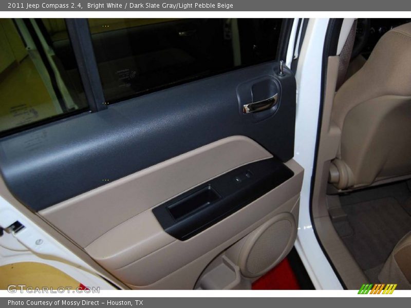 Bright White / Dark Slate Gray/Light Pebble Beige 2011 Jeep Compass 2.4