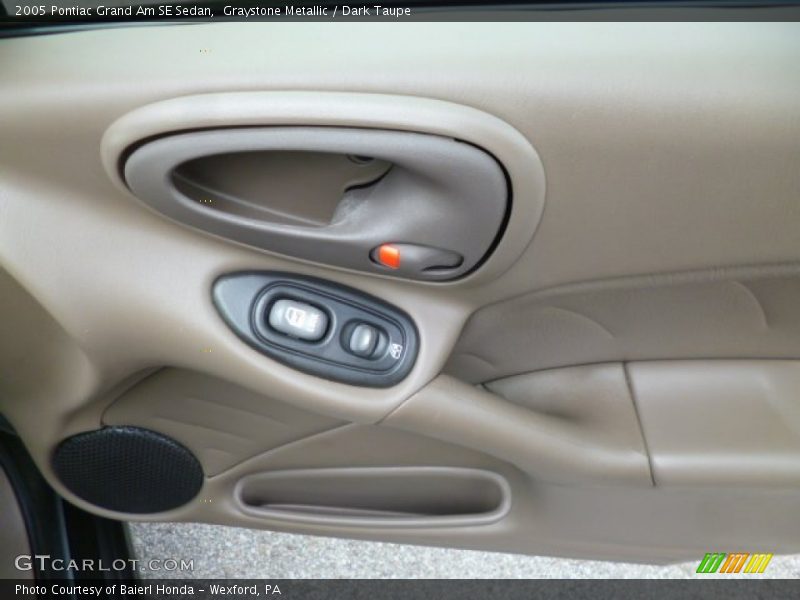 Graystone Metallic / Dark Taupe 2005 Pontiac Grand Am SE Sedan