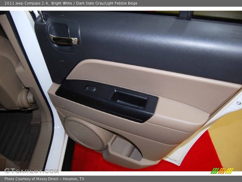 Bright White / Dark Slate Gray/Light Pebble Beige 2011 Jeep Compass 2.4