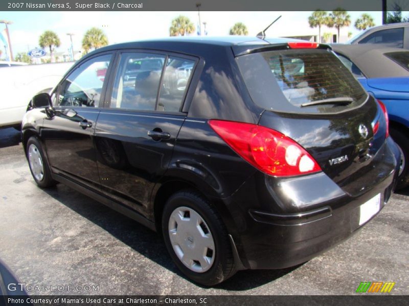 Super Black / Charcoal 2007 Nissan Versa S