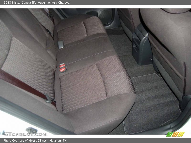 Aspen White / Charcoal 2013 Nissan Sentra SR