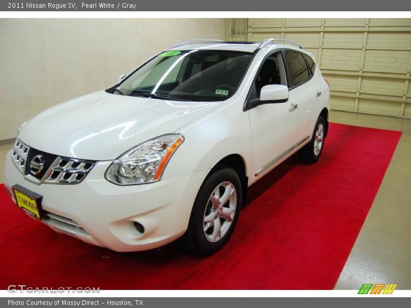 Pearl White / Gray 2011 Nissan Rogue SV
