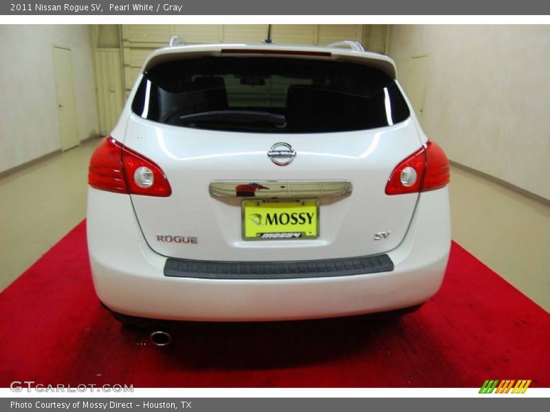 Pearl White / Gray 2011 Nissan Rogue SV