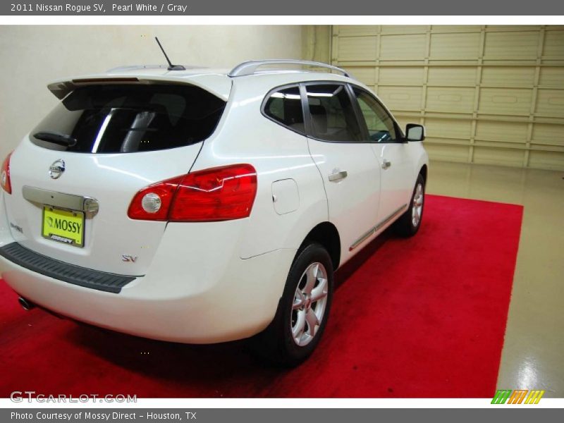 Pearl White / Gray 2011 Nissan Rogue SV