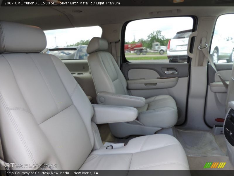 Silver Birch Metallic / Light Titanium 2007 GMC Yukon XL 1500 SLE