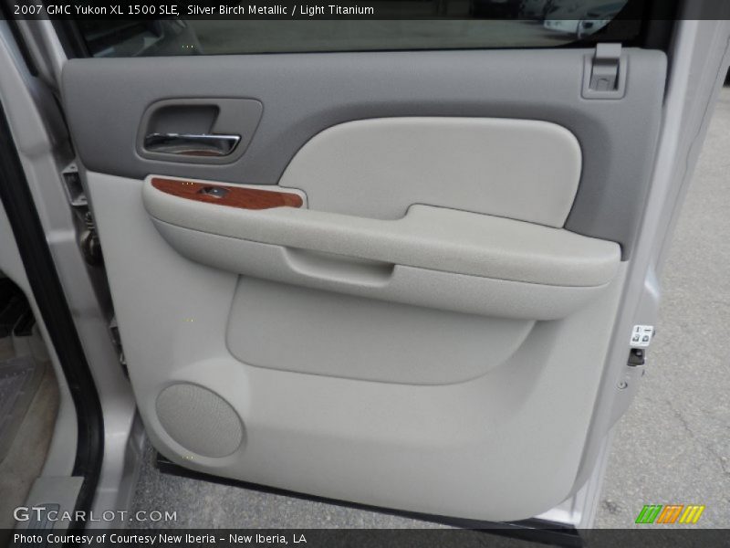 Silver Birch Metallic / Light Titanium 2007 GMC Yukon XL 1500 SLE