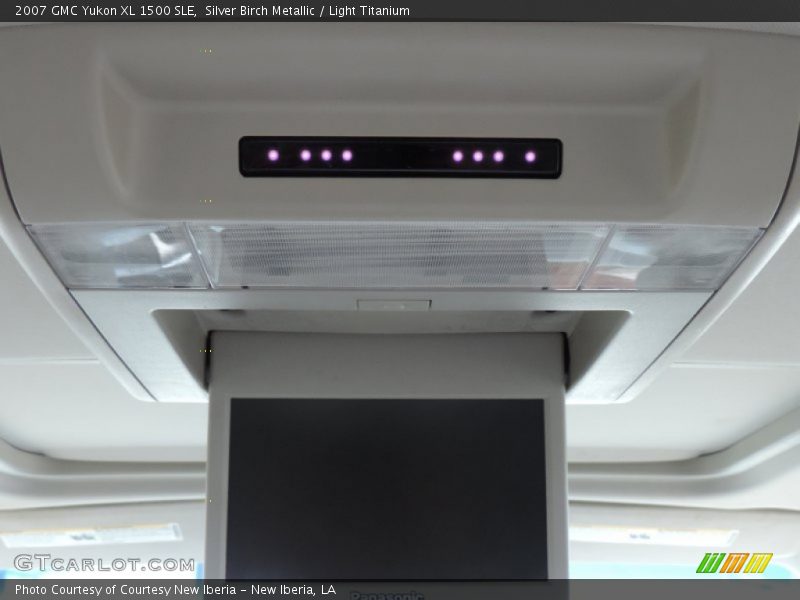 Silver Birch Metallic / Light Titanium 2007 GMC Yukon XL 1500 SLE